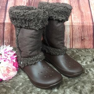 Crocs Brown Faux Fur Lined Boot Sz 9W